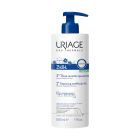 Uriage Bebe prvo ulje za kupanje i tuširanje 500 ml - nježno čisti kožu, umiruje i ublažava osjećaj svrbeži, zatezanja i nelagode. Vraća koži podatnost i osjećaj ugode. BIjelo plava boca s pumpicom na bijeloj pozadini.