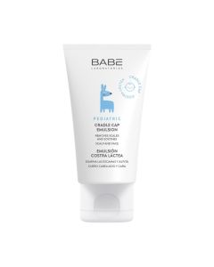 BABÉ Pediatric Emulzija za tjemenicu 50 ml - njen glavni benefit je eliminirati perutanje na nježan način, omekšavajući ljuske, dok pruža mekoću i hidrataciju bebinoj koži.