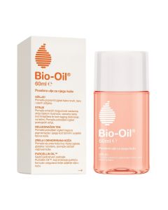 Bio Oil ulje, 60 ml - Bio-Oil® je posebno ulje za njegu kože s formulom koja pomaže poboljšati izgled ožiljaka, strija i neujednačenog tena. Bijelo narančasta kutija proizvoda i koraljno bijela bočica proizvoda na bijeloj pozadini.