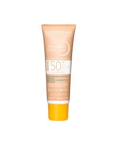 Bioderma PHOTODERM COVER TOUCH SPF50 svijetla nijansa - 100% mineralna krema za sunčanje za lice nudi vrlo visoku zaštitu. Proizvod je u smeđoj tubi na bijeloj pozadini.