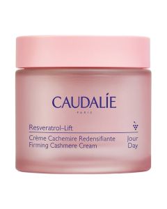 Caudalie Resveratrol-Lift bogata dnevna krema, 50 ml - učvršćujuća krema od kašmira ispravlja bore i učvršćuje kožu. Rozo ljubičasta krema na bijeloj pozadini.