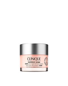 CLINIQUE Moisture surge 100H, 30 ml - Brzo upijajuća hidratantna gel krema koja pruža 100 sata kontinuirane hidratacije i smirenje kože čak i nakon umivanja lica. Srebrno rozo crna posudica proizvoda na bijeloj pozadini.