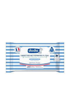 Dodie Vlažne maramice s 99% vode, 60 kom - 3-u-1 maramice za čišćenje (lice, tijelo i pelensku regiju) koje štite kožu od iritacija, umiruju je i hidratiziraju. Plavo bijelo pakiranje maramica na bijeloj pozadini.