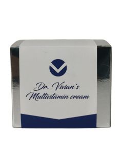 Dr. Vivian's Multivitaminska krema za lice 50 ml - dnevna i noćna krema idealna je za lice, jer hrani, daje elasticitet i ugodna je na koži. Srebrno bijelo tamno plava kutija proizvoda na bijeloj pozadini.