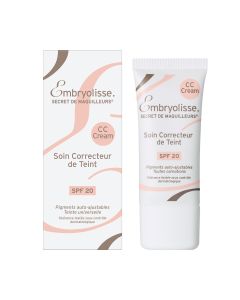 Embryolisse Artist Secret CC Cream SPF 20 30 ml - univerzalna tonirajuća, hidratantna CC krema koja se prilagođava nijansi tena. Visok stupanj pokrivanja za ujednačen i besprijekoran ten. Bijelo roza kutija i tuba na bijeloj pozadini.