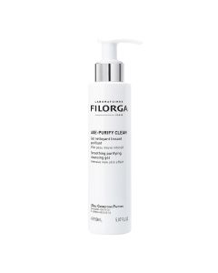 Filorga AGE-PURIFY CLEAN gel za pranje lica 150 ml -  Nježno čisti te sadrži kompleks za dvostruko, anti-age djelovanje i djelovanje protiv nesavršenosti. Proizvod je u bijeloj bočici s pumpicom na bijeloj pozadini.