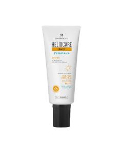 HELIOCARE 360° Pediatrics Lotion SPF 50+ - je hipoalergenska zaštita od sunca lagane teksture za lice i tijelo djece od 3 godine starosti, sa zaštitom od UVA, UVB, infracrvenih zraka i vidljive svjetlosti. Bijelo crna tuba proizvoda na bijeloj pozadini.