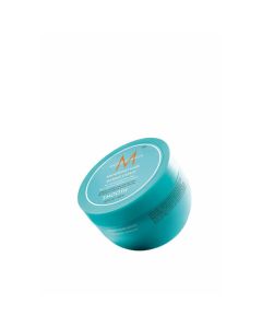 MOROCCANOIL SMOOTHING MASK 250 ml
Visokokoncentrirana formula s arganovim uljem, arganovim maslacem i kokosovim masnim kiselinama dubinski hrani i njeguje,