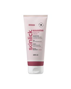 Skinlick  ROUGE 365 krema za tijelo 200 ml - bogata krema za njegu suhe kože tijela s ceramidima, pantenolom i ROUGE365 mirisnim notama koje evociraju puder, badem i bijelo cvijeće. Rozo bijela tuba proizvoda na bijeloj pozadini.