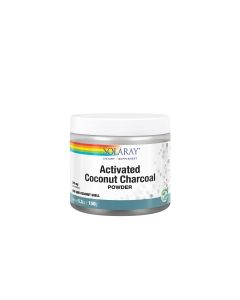 Solaray Activated Coconut Charcoal Powder - aktini ugljen u formi praška za lakše doziranje (primjereno i za djecu) dobiven iz kore kokosa iz non gmo uzgoja. Proizvod je u srebrno bijeloj bočici na bijeloj pozadini.