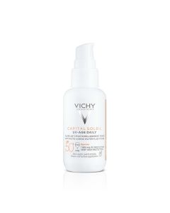 Vichy Capital Soleil UV-Age Daily tonirani fluid za zaštitu od sunca SPF50+ 40 ml - je tonirana tekućina za sunčanje SPF50+ koja nudi naprednu zaštitu od UVA i UVB zraka. Bijelo narančasta bočica s pumpicom na bijeloj pozadini.