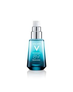 Vichy MINÉRAL 89 EYES Snažnija i punija koža oko očiju s hijaluronskom kiselinom, 15 ml - jača barijeru kože na području oko očiju, zaglađuje tanke bore uz 24-satnu hidrataciju. Plavo bijela bočica s pumpicom na bijeloj pozadini.