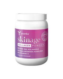 Yasenka Skinage Collagen Prah - 100 grama. Kombinacija kolagena i hijaluronske kiseline hrani kožu iznutra, a vitamin C doprinosi normalnom stvaranju kolagena. Proizvod je u bijelo ljubičastoj bočici na bijeloj pozadini.