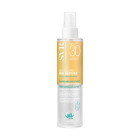 SVR SUN SECURE VODICA SPF30 za zaštitu od sunca 200 ml - NOVO - ultra lagana i nevidljiva hidratantna voda za sunčanje SPF30 za odrasle i djecu od 3 godine. Za lice i tijelo. Bijelo narančasto zelena bočica s špricom na bijeloj pozadini.