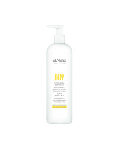 BABÉ Hydra-Calm Gel za kupanje 500 ml - za svakodnevnu upotrebu posebno je formuliran za nježno čišćenje najosjetljivije i najnježnije kože. Bijelo žuta boca s pumpicom na bijeloj pozadini.