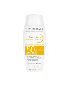 Bioderma Photoderm Mineral Fluid SPF50+ - Visoka, 100% mineralna zaštita od sunca. Photoderm MINERAL je savršeno prilagođen koži s alergijom na kemijske filtre. Proizvod je u Bijelo žutoj bočici na bijeloj pozadini.