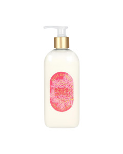 Fragonard BELLE DE NUIT losion za tijelo 250 ml - voćna nota šljive, podcrtana toplim mošusom, stvara profinjeni mirisni trag koji savršeno nadopunjuje istoimeni parfem i produžuje njegovu postojanost.