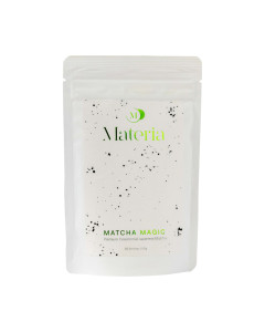 Materia Premium Ceremonial Matcha 50 g - napravljena je od najfinijih mladih listova zelenog čaja u Japanu. Smatra se i jednim od najzdravijih napitaka na svijetu, zahvaljujući bogatstvu antioksidansa, aminokiselina, vitamina i minerala.