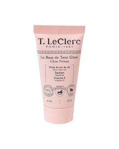 T.LeClerc Glow foundation primer 30 ml - obogaćena uljem rižinih mekinja, skvalanom i vitaminom E, ova lagana podloga pruža svjež, blistavi završetak koji traje cijeli dan.