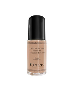 T.LeClerc Matirajući tekući puder - 05 BEIGE AMBRÉ MAT - 6 nijansi. Kombinira korekciju s bestežinskim završetkom za besprijekorne rezultate. Proizvod je u bočici s pumpicom na bijeloj pozadini.