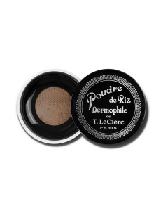 T.LeClerc Puder u prahu putno pakiranje 10 g  06 CANNELLE - pruža čak i najosjetljivijoj koži ujednačen, besprijekoran izgled, njezina lagana, nježno mirisna tekstura matira ten za prirodan završetak.