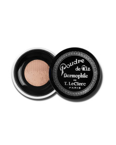 T.LeClerc Puder u prahu putno pakiranje 10 g 10 NATUREL - pruža čak i najosjetljivijoj koži ujednačen, besprijekoran izgled, njezina lagana, nježno mirisna tekstura matira ten za prirodan završetak.